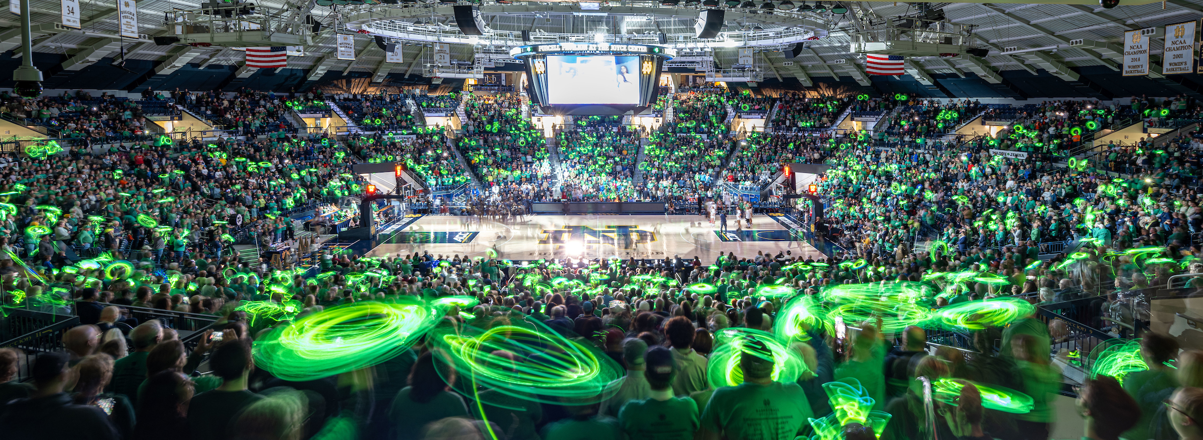 Couldn’t have asked for a better fanbase! #GoIrish ☘️ pic.twitter.com ...